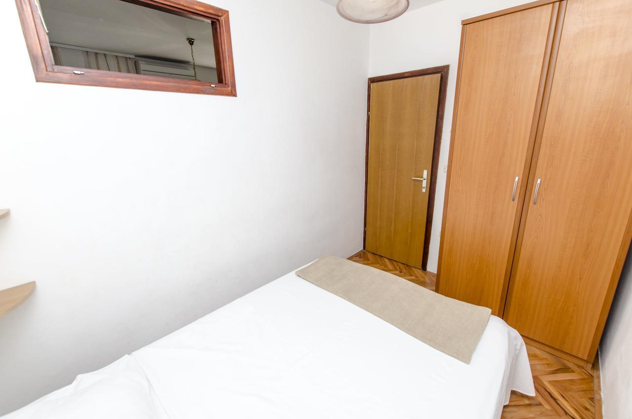 Apartment Danijela Primosten Bagian luar foto