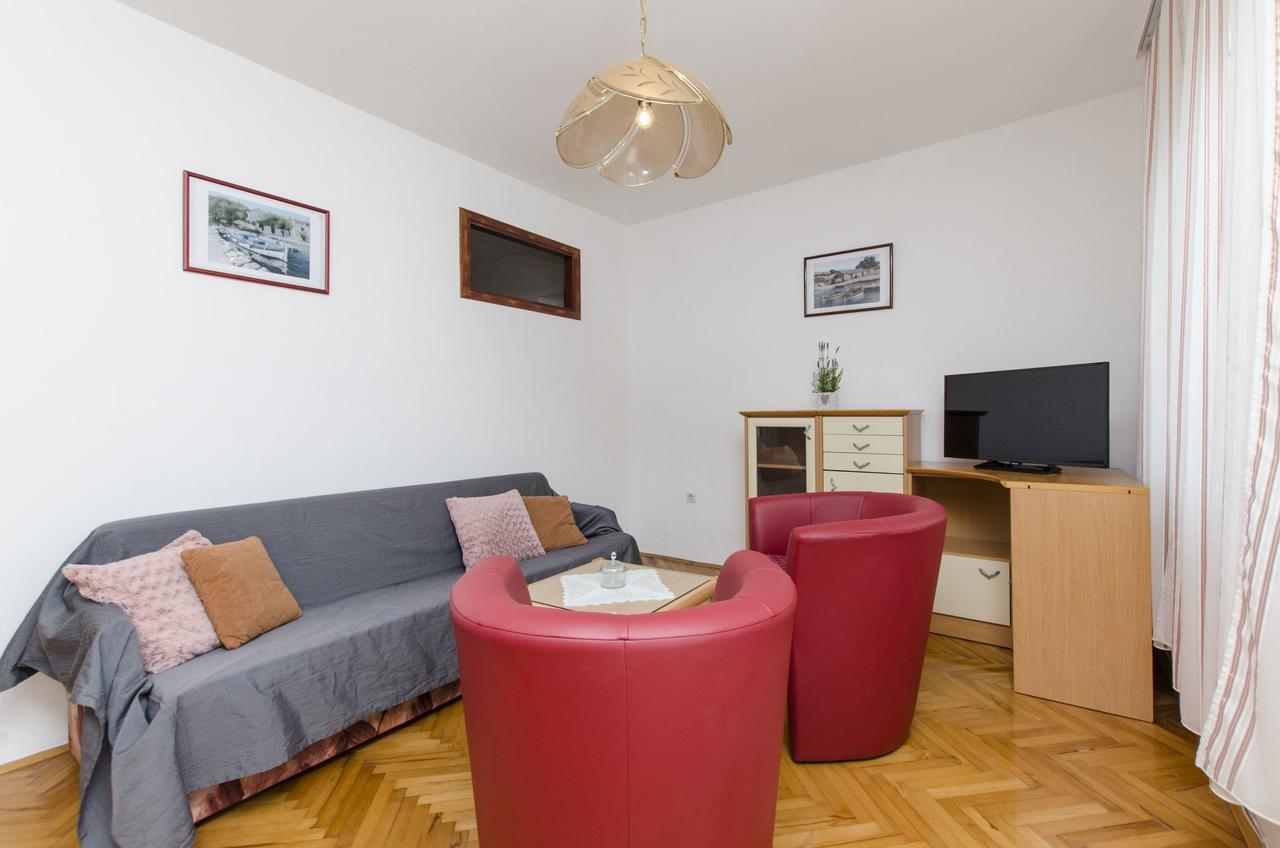 Apartment Danijela Primosten Bagian luar foto