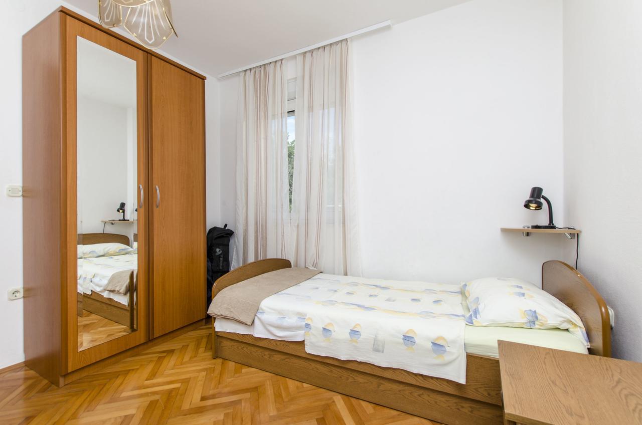 Apartment Danijela Primosten Bagian luar foto