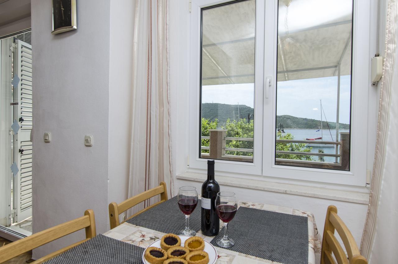 Apartment Danijela Primosten Bagian luar foto